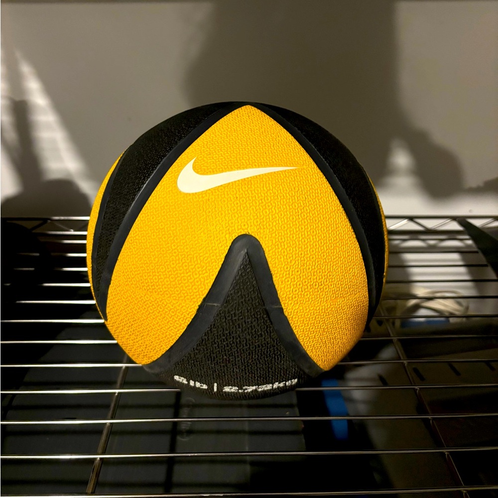 Nike Medicine Ball 6LB